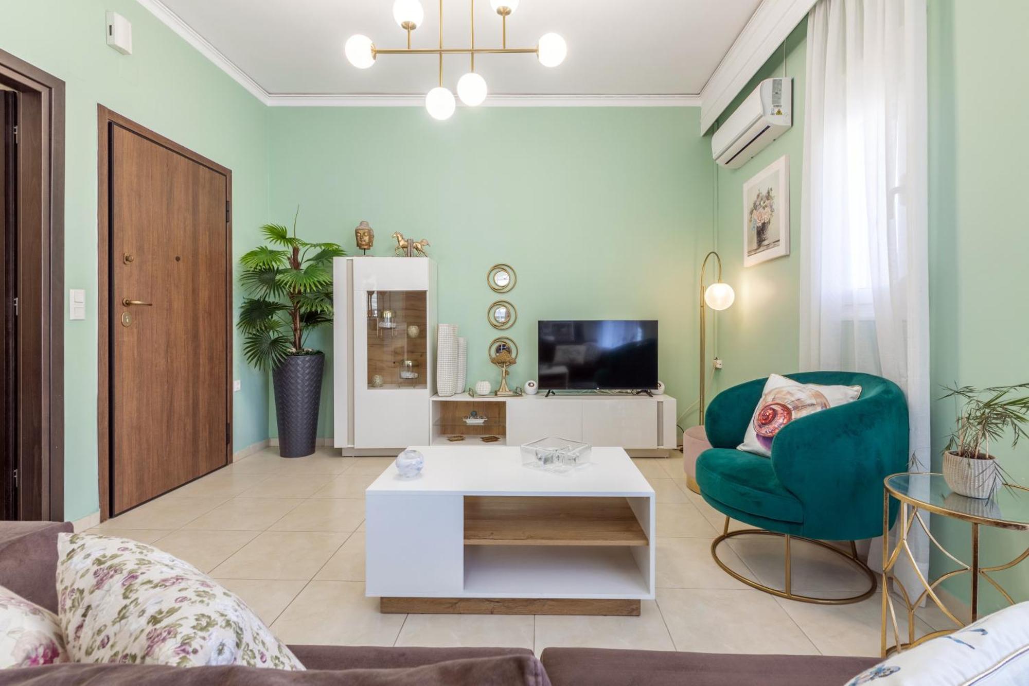 Aurora Urban Apartment